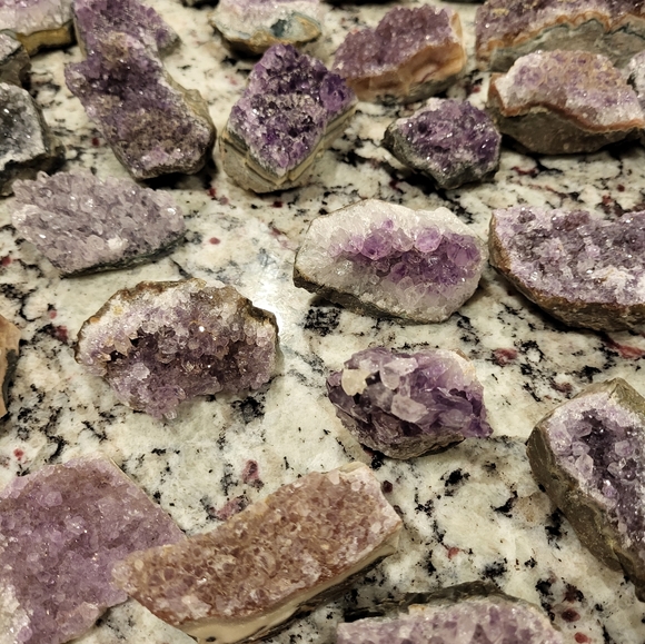 10 Raw Amethyst Beatutifully Cut Crystals - Picture 11 of 15